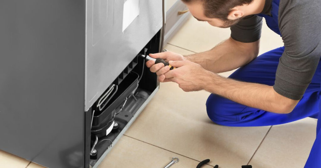Conserto de Freezer em Indaiatuba | Assistência Perto de Mim limpeza de dreno e sistema de ventilacao